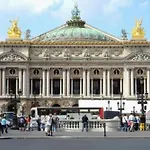 Elegant 2-Bedroom Apartment In The Heart Of Paris\' 8Th Arrondissement