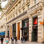 Elegant 2-Bedroom Apartment In The Heart Of Paris\' 8Th Arrondissement