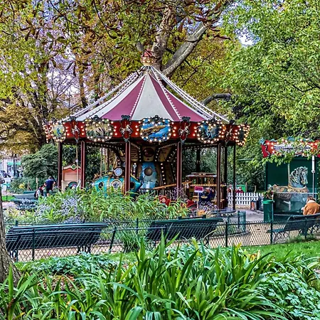 Elegant 2-bedroom In The Heart Of Paris' 8th Arrondissement Appartamento *