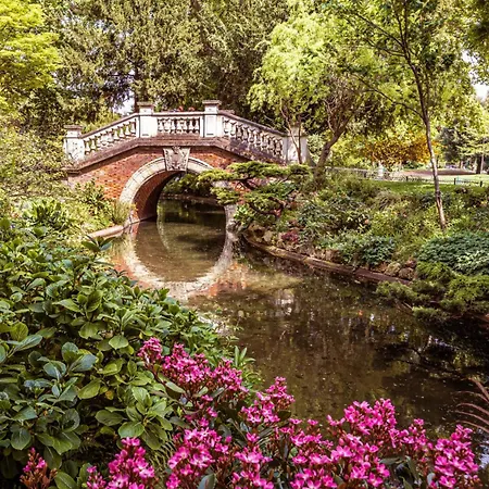 Appartamento Elegant 2-bedroom In The Heart Of Paris' 8th Arrondissement *